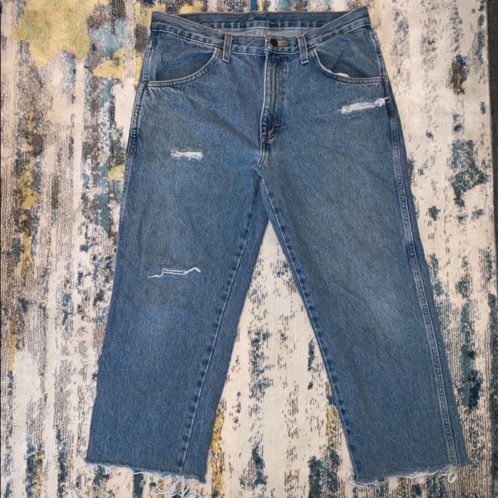Distressed Rustler “Mom Jeans”